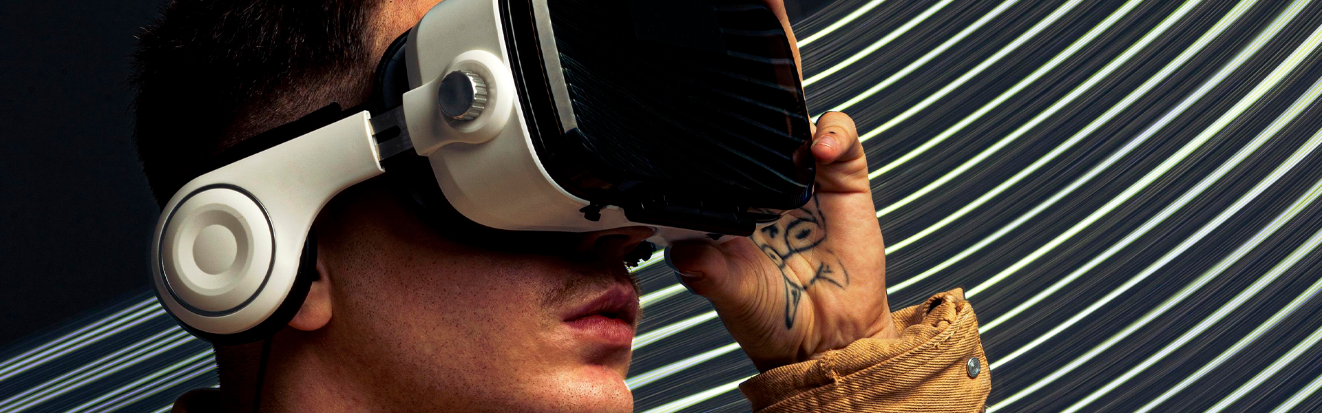 Tecnologias de Imers�o com �nfase em Realidade Virtual e Aumentada