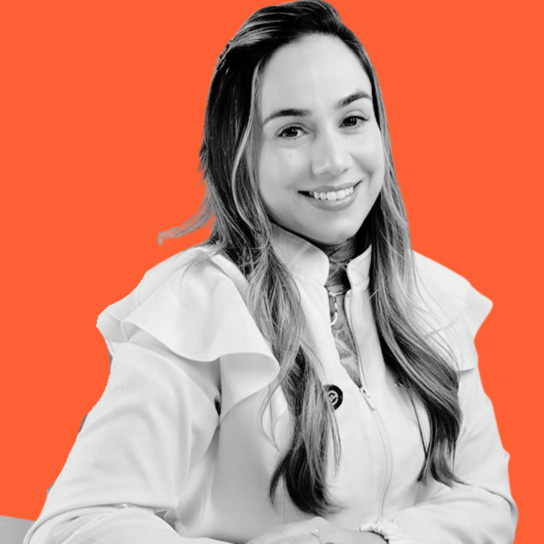 Prof. Esp. Larissa Bittencourt