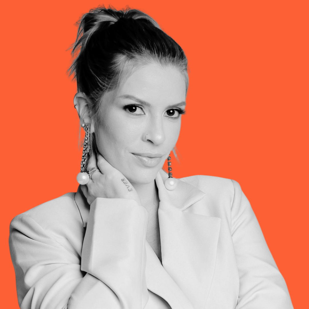 Prof. Esp. Bruna Paschoal Queiroz