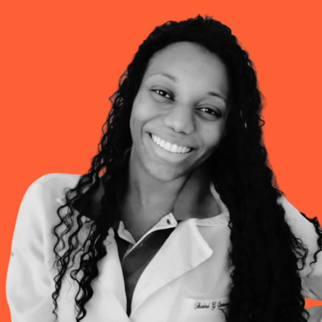 Prof. Me. Thain Gabriele Camargo da Cruz 