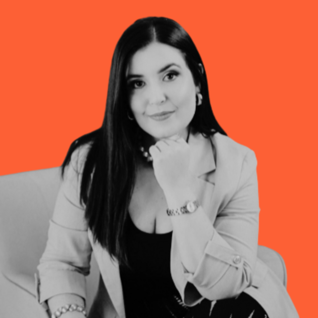 Prof. Esp. Luciana Bortolozzo